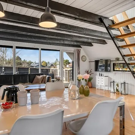 Hébergement de vacances Jace - 900m From The Sea By Interhome