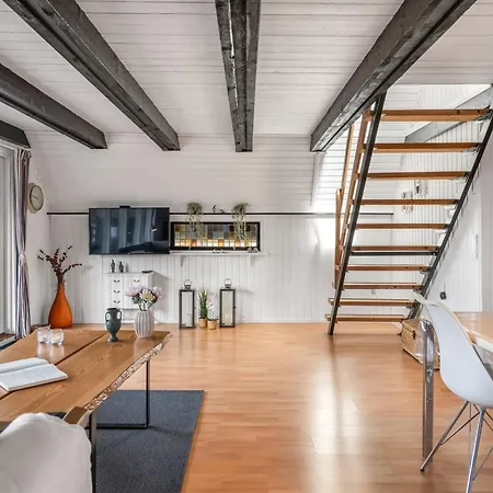 Jace - 900m From The Sea By Interhome Hals